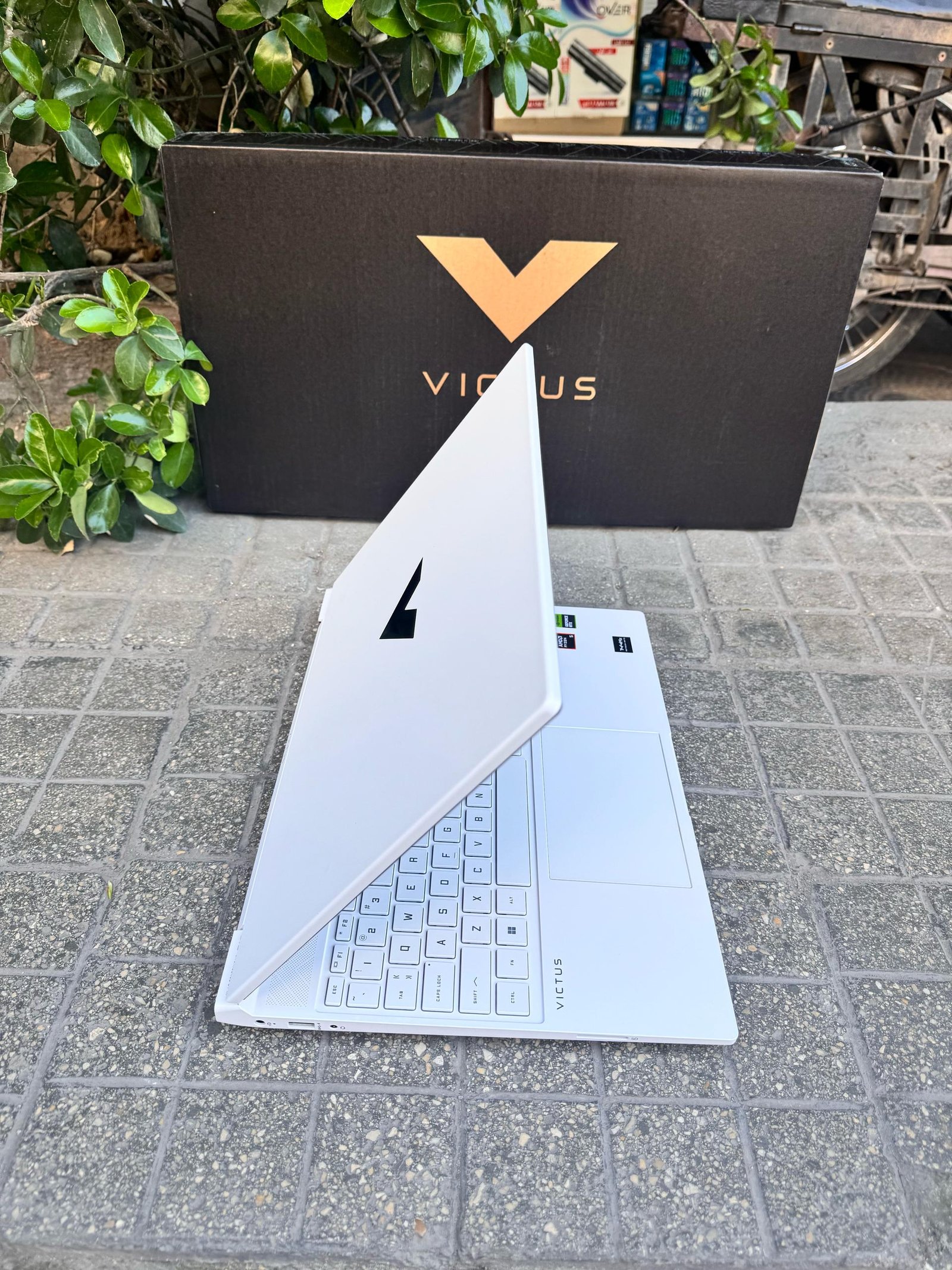 HP VICTUS 15-FB2670NW