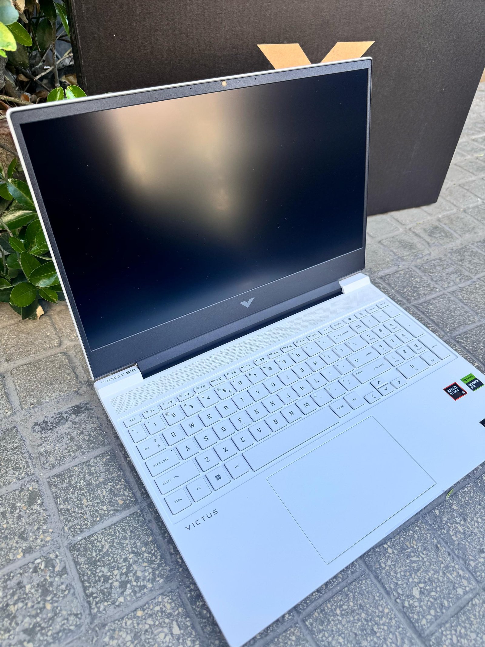 HP VICTUS 15-FB2670NW