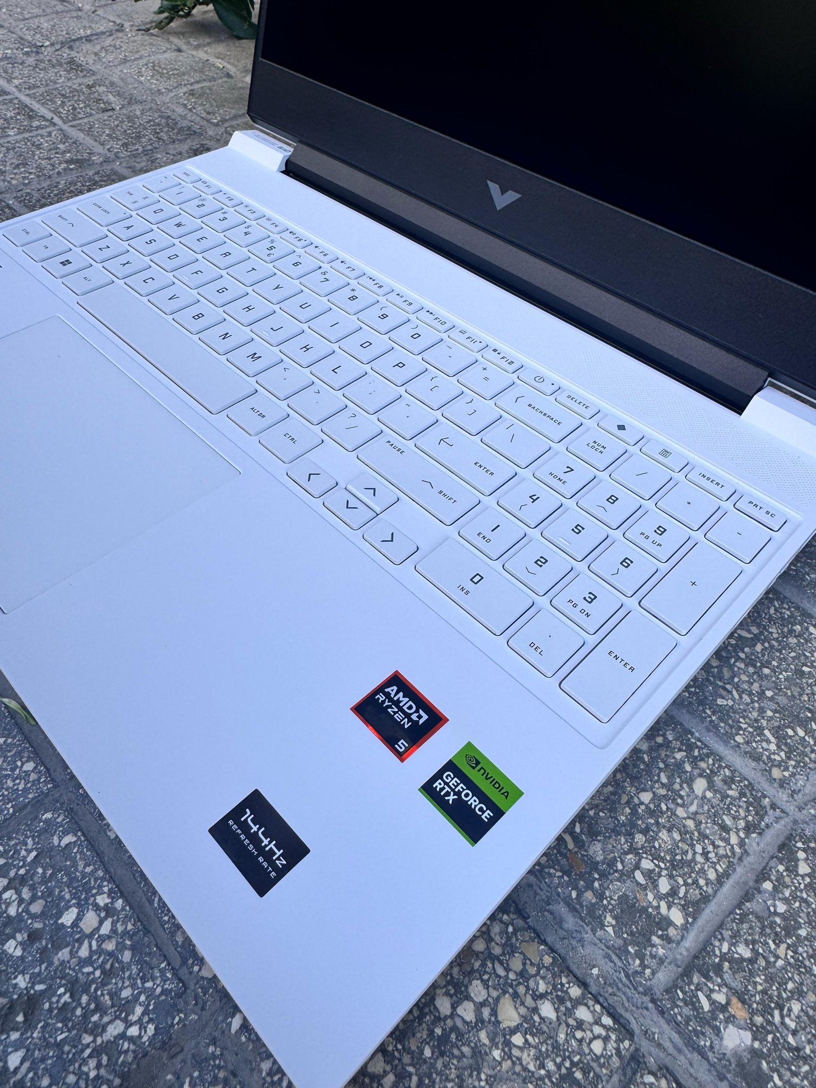 HP VICTUS 15-FB2670NW