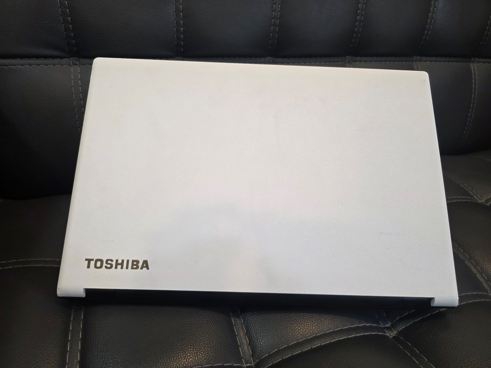 Toshiba Dynabook B65