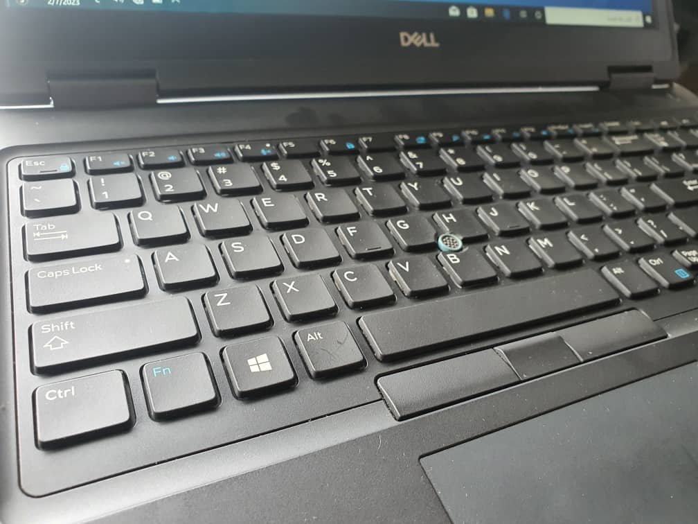 Dell Latitude 5590