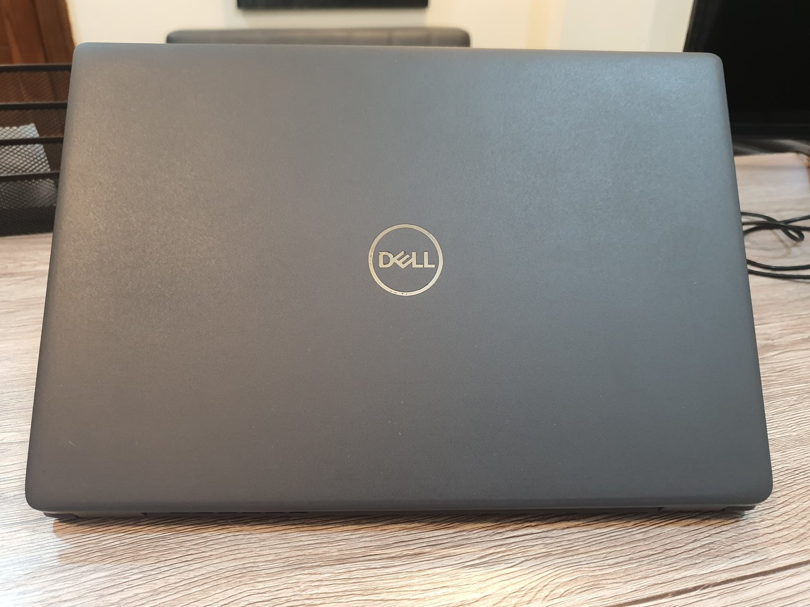 DELL Latitude 3410
