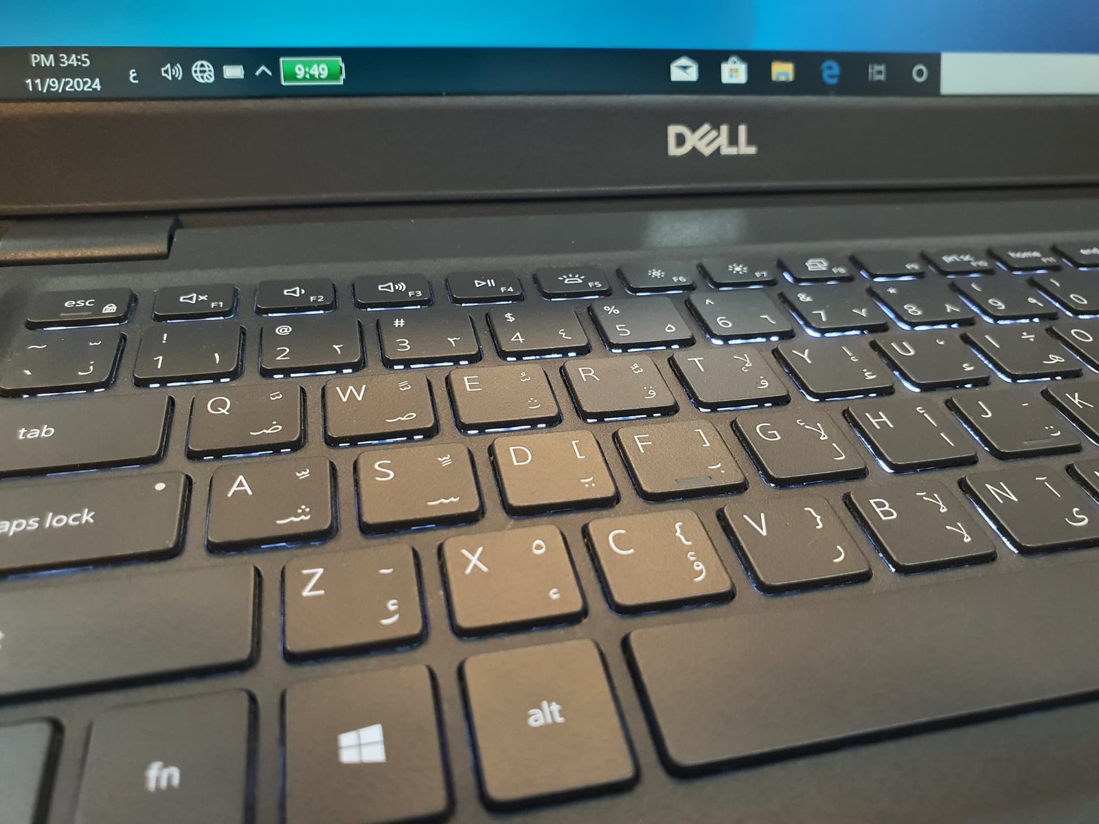 DELL Latitude 3410