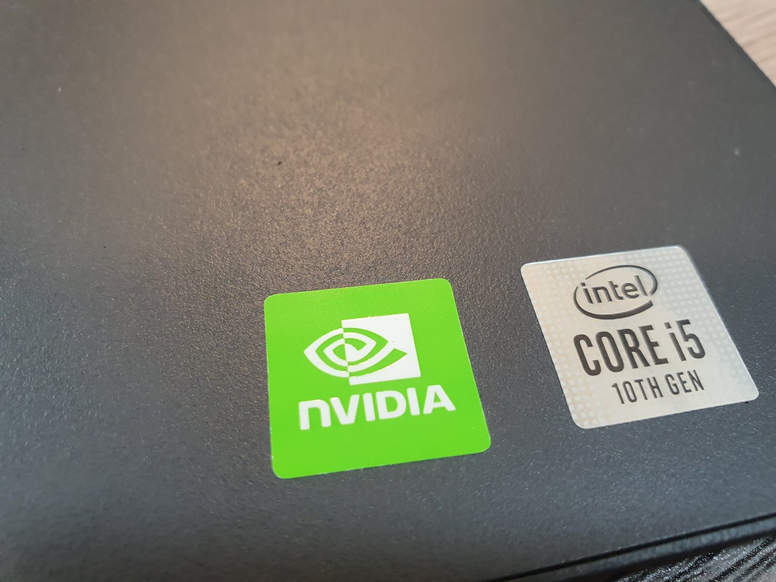 DELL Latitude 3410