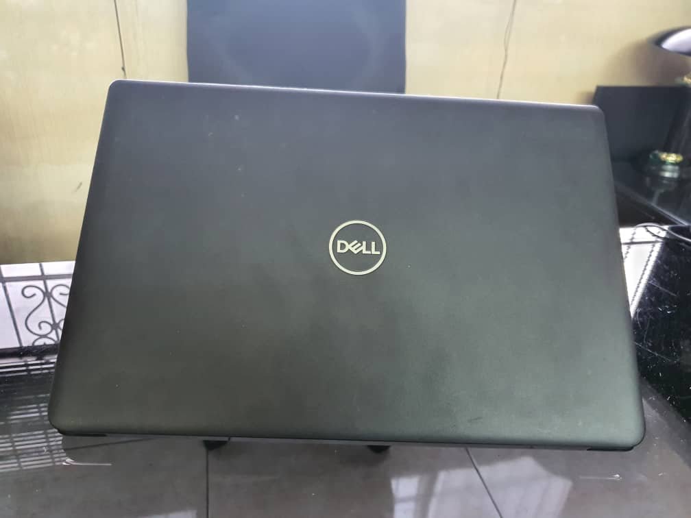 Dell Latitude 3500