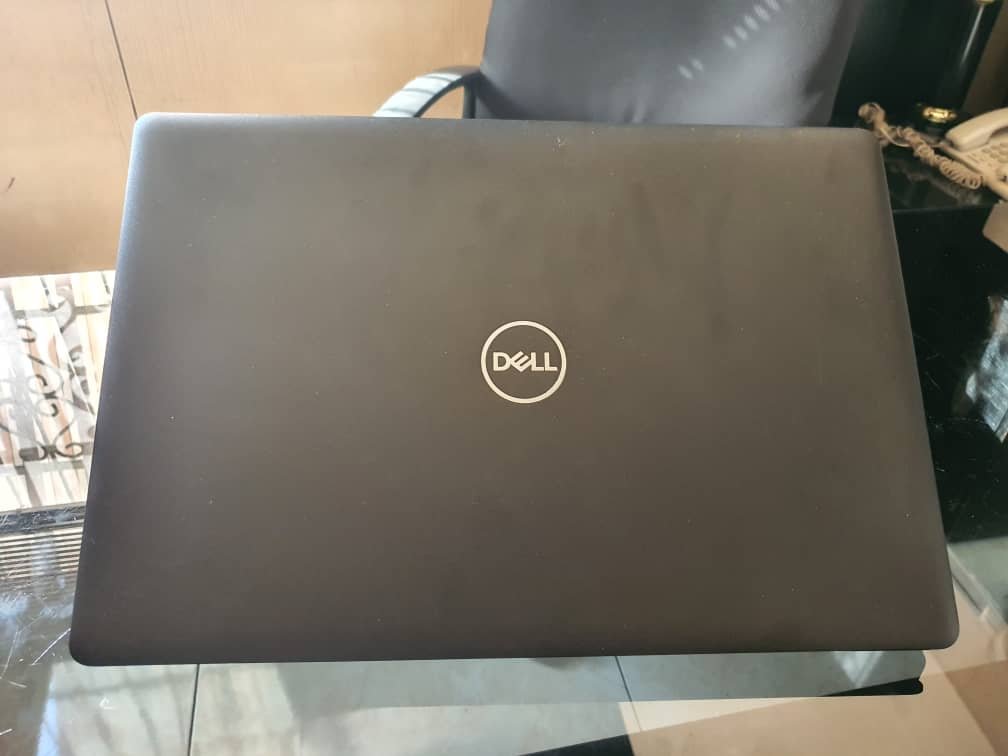 Dell Latitude 3590