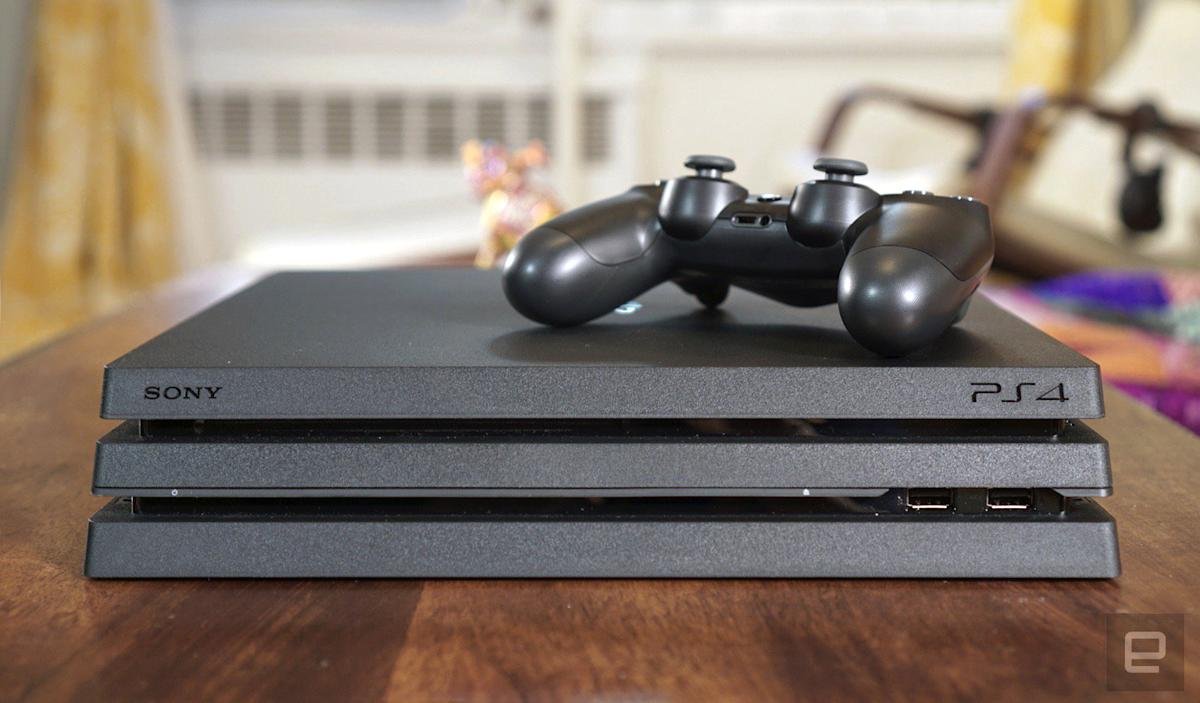 ps4 used 500gb مع قبضة اورجيال وبكج العاب