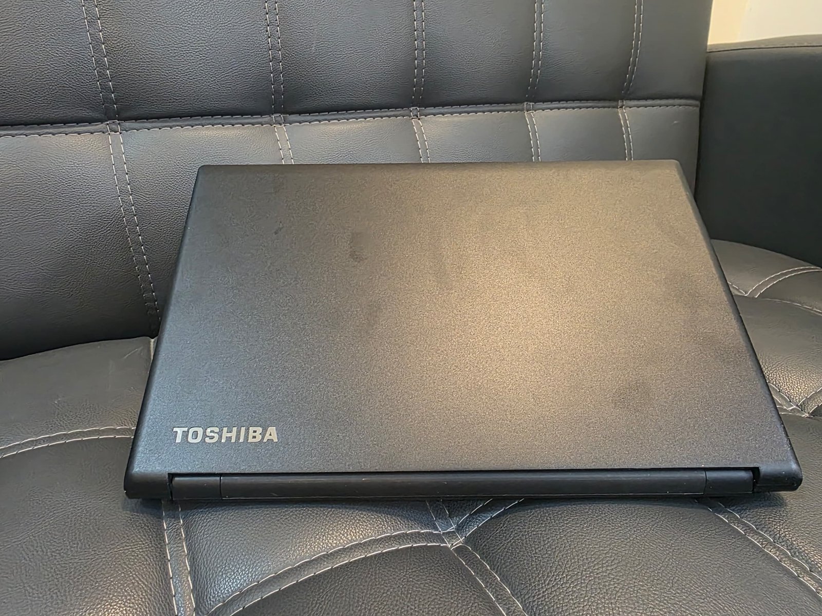 Toshiba Dynabook AZ35MB