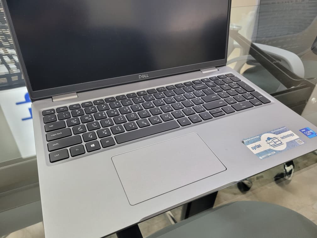 Dell Precision 3561