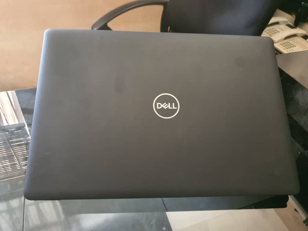 Dell Latitude 3590
