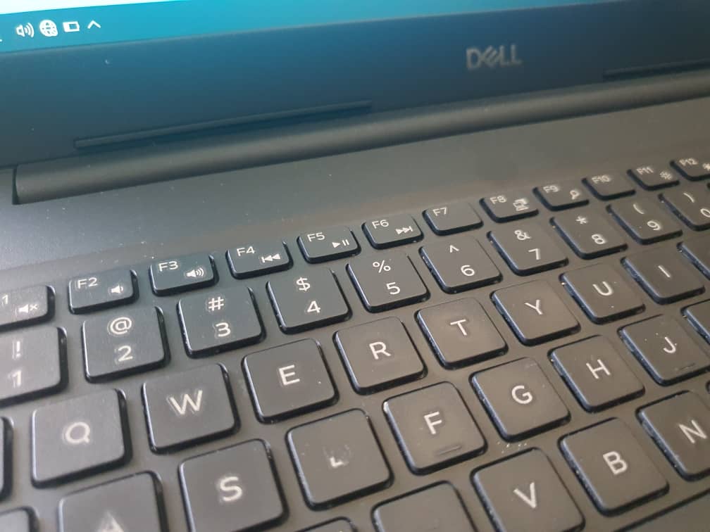 Dell Latitude 3590